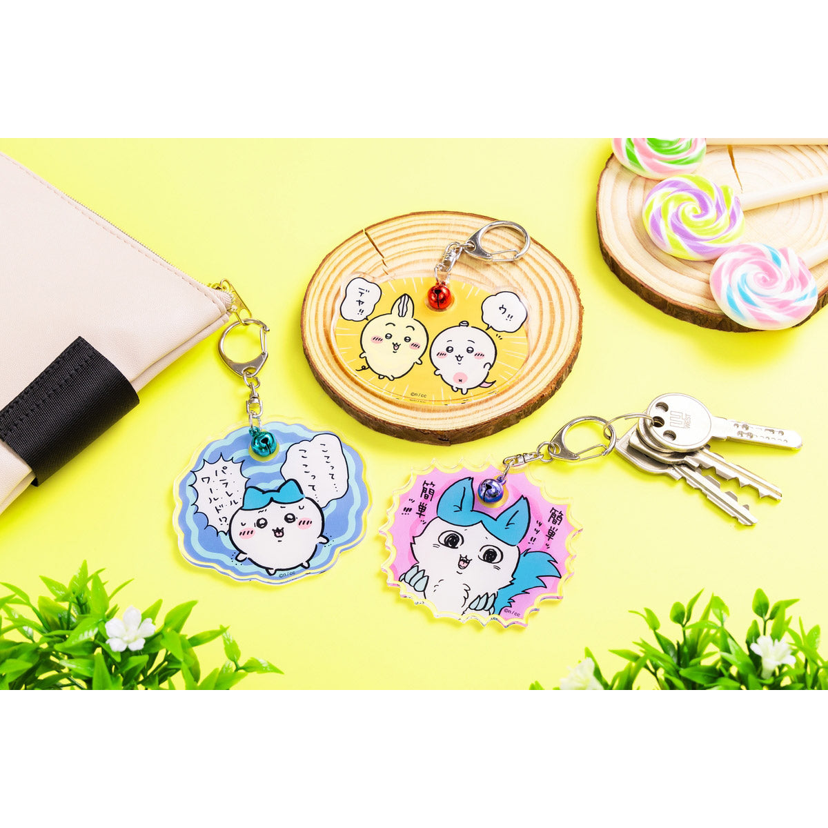 ちいかわ パラレルワールド!? 鈴付きアクリルキーホルダー(強くなったハチワレ)