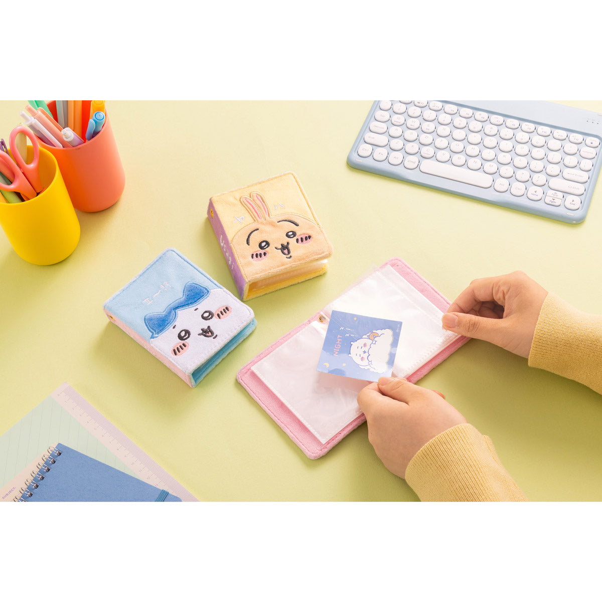 ちいかわ カードやステッカーが入る!コレクトブック(シーサー)