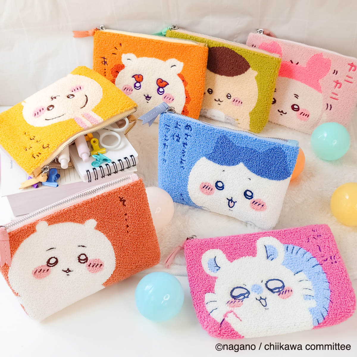 ちいかわ サガラ3ポケットポーチ(くりまんじゅう)