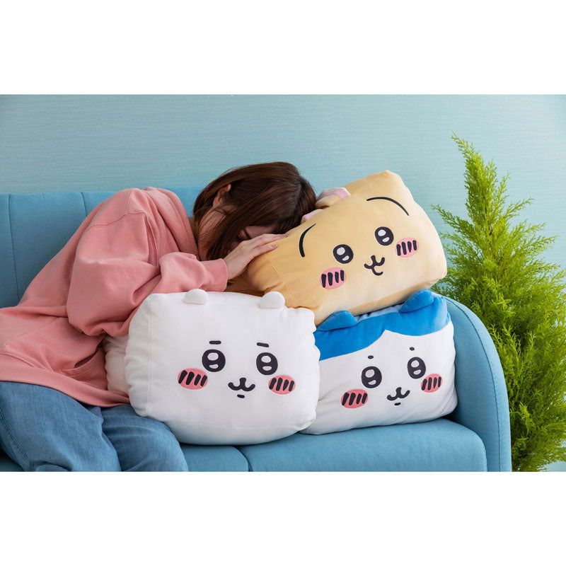 ちいかわ もちもちおひるねハンドマフ(もちっとハチワレ)