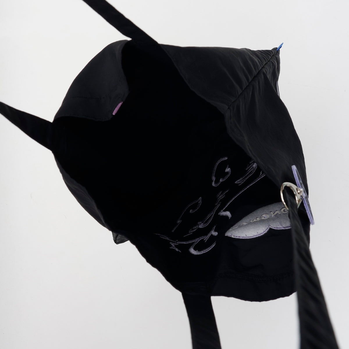 Chiikawa Embroidered ToteBag MomongaHeart Black (with embroideryKey ring) 