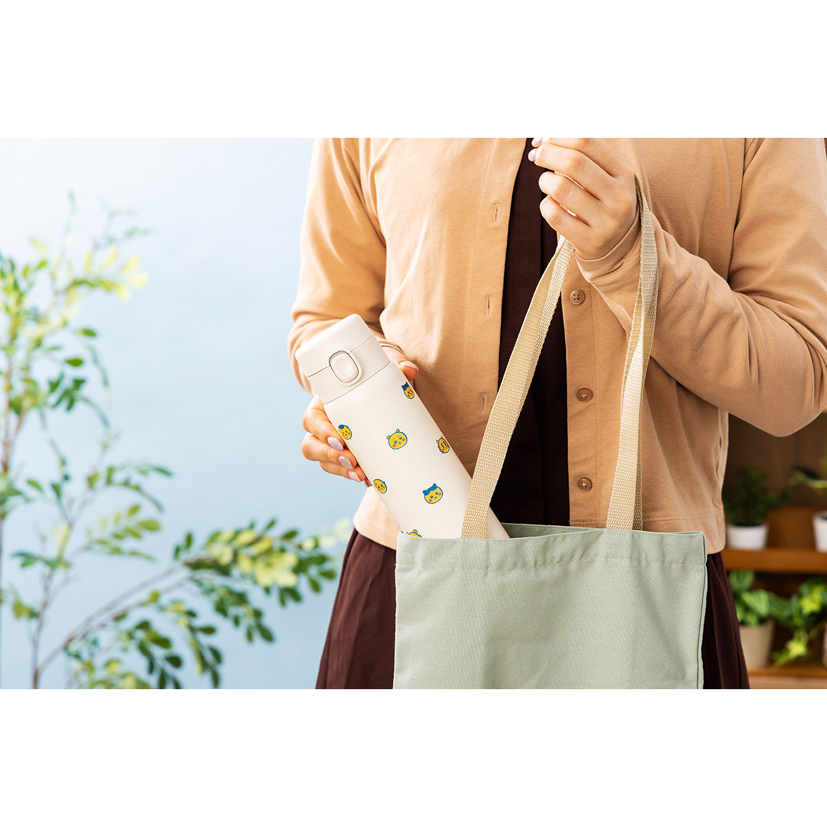 吉伊卡哇 吉伊卡哇麵包店 一推瓶（從窗戶偷看）
