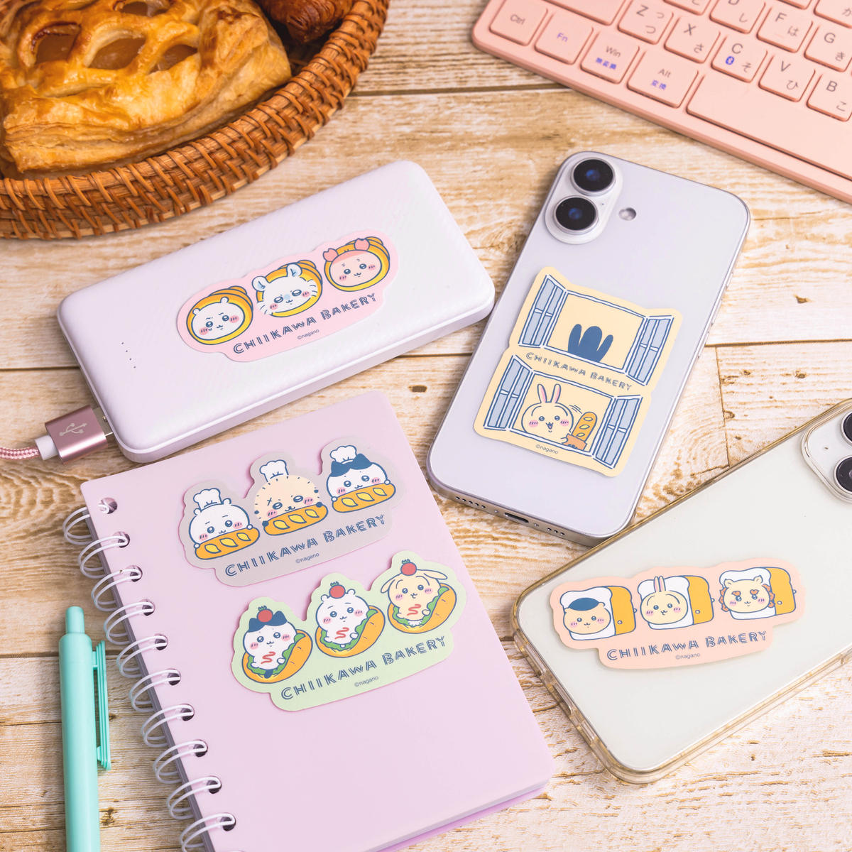 Chiikawa Bakery Smartphone-sized Matte Sticker (Coronet Trio)