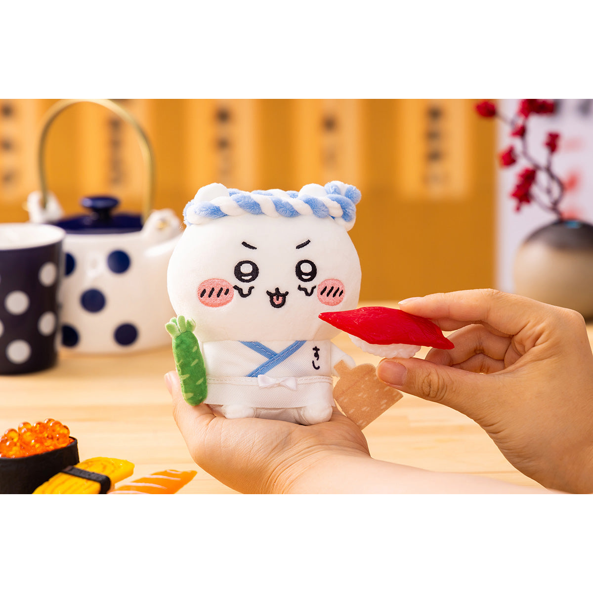 치이카와 치이카와 스시 앉은 미니 인형 (하치와레)
