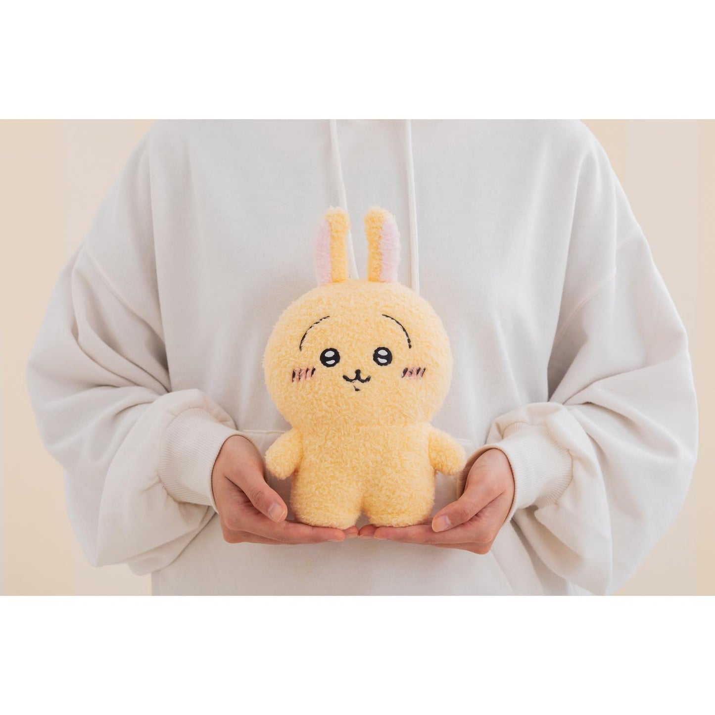 치이카와 대지에 서 있다! 똑바로 서 있는 인형 (우사기)