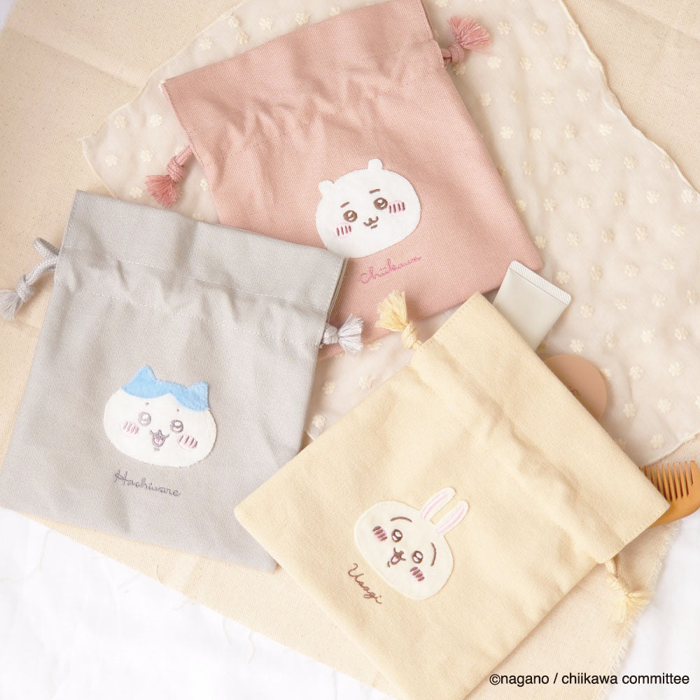 ちいかわ ふわふわワッペン 巾着（ハチワレ）