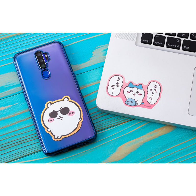 ちいかわ観光 スマホに貼れるサイズのステッカー（充電器忘れた）