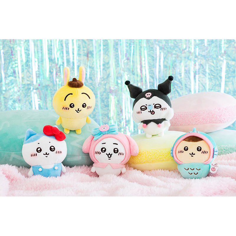 Chikawa x Sanrio Characters Petit Mini Mascot (Hachiware Hello Kitty)